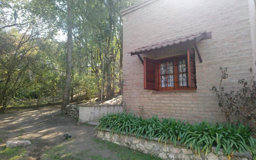 Hermosa Propiedad en Unquillo. Gran Terreno!!