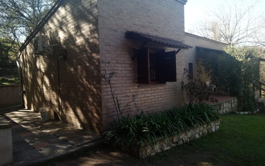 Hermosa Propiedad en Unquillo. Gran Terreno!!