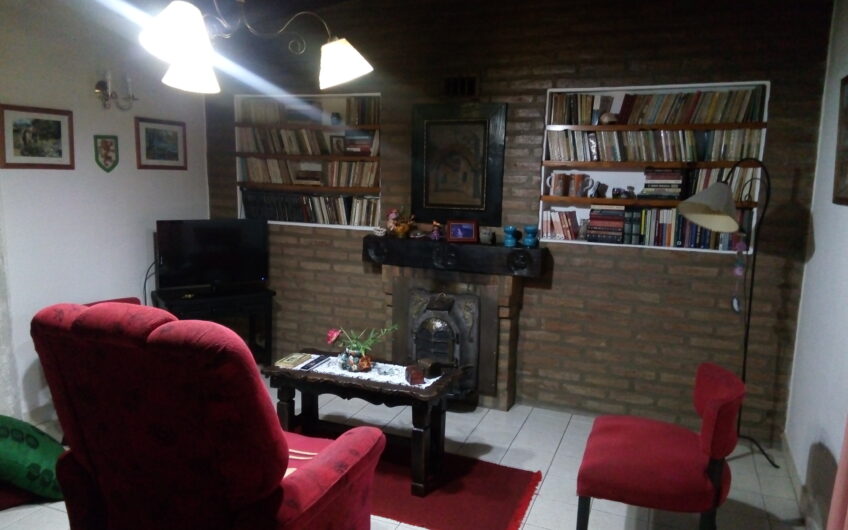 Hermosa Propiedad en Unquillo. Gran Terreno!!