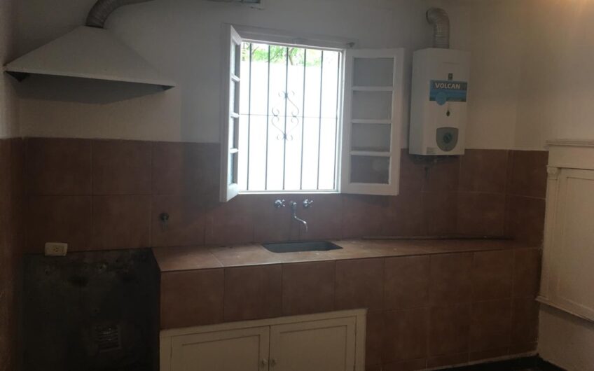 ¡Oportunidad! Casa + Local + Dpto en General Bustos