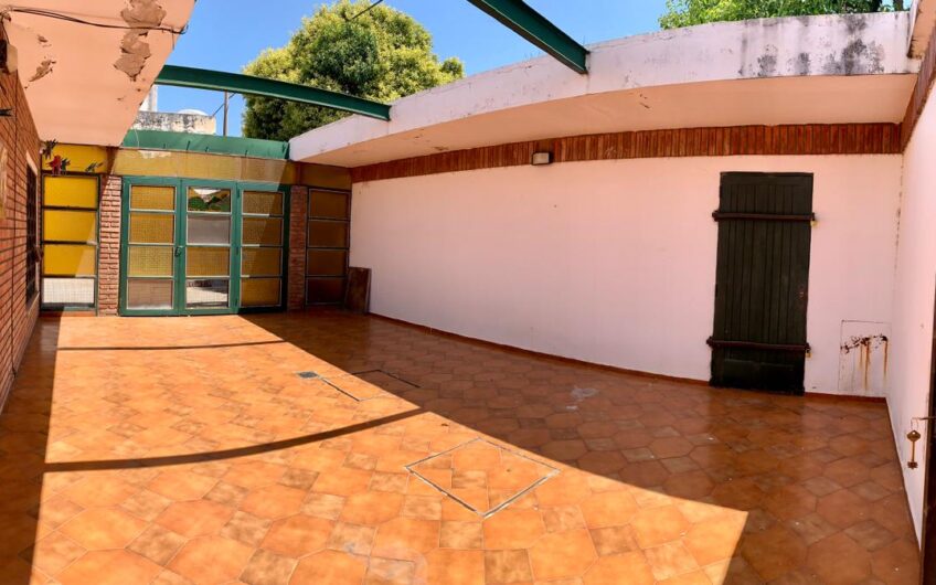 Hermosa Casa en Barrio Centro América