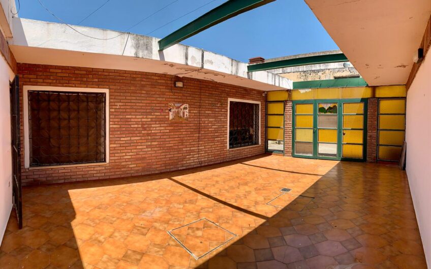 Hermosa Casa en Barrio Centro América