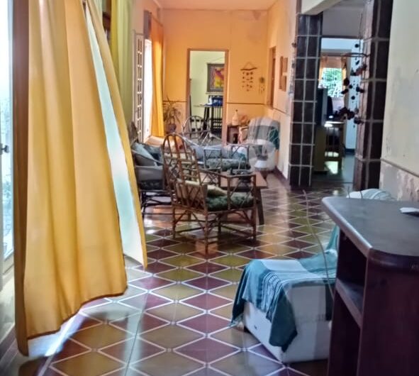 Oportunidad! Casa en Barrio General Bustos a metros de Cura Brochero y Alem