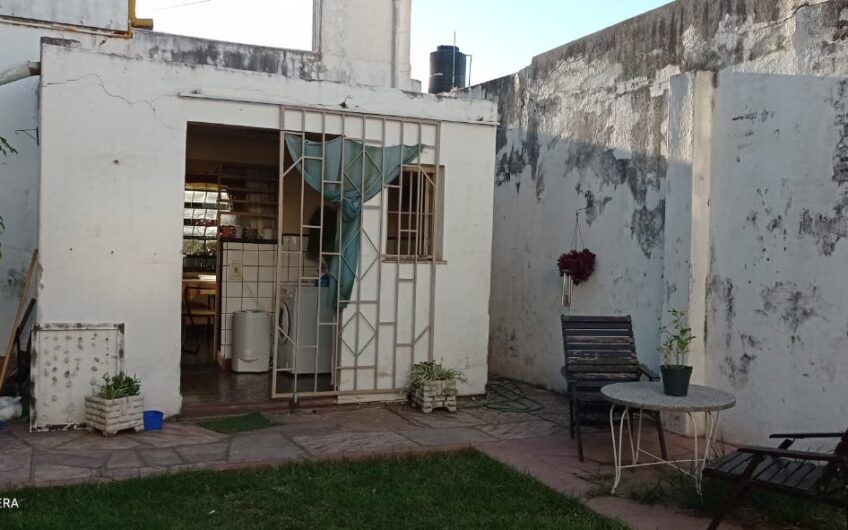 Oportunidad! Casa en Barrio General Bustos a metros de Cura Brochero y Alem