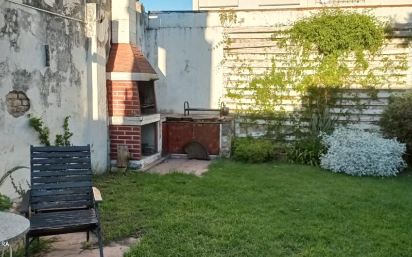 Oportunidad! Casa en Barrio General Bustos a metros de Cura Brochero y Alem