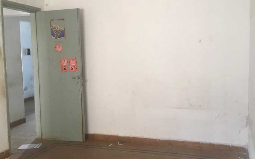 ¡OPORTUNIDAD! Casa a reciclar en Barrio Talleres Oeste