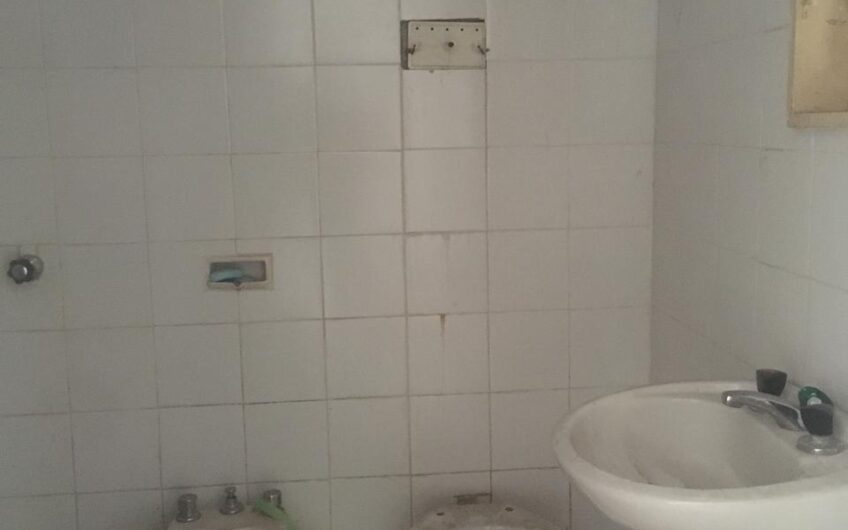 ¡OPORTUNIDAD! Casa a reciclar en Barrio Talleres Oeste