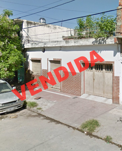 Oportunidad. Casa en venta en barrio General Bustos a reciclar