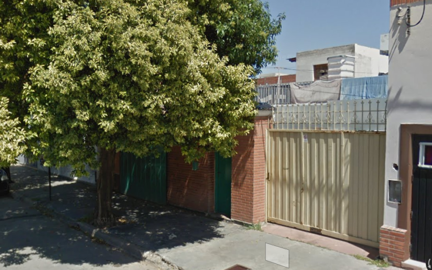 Galpón en barrio General Bustos para alquilar