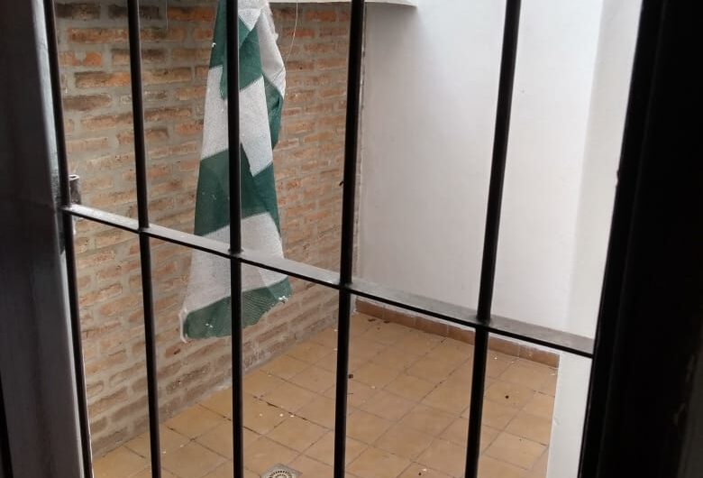 Dpto Planta Baja en barrio Gral Bustos a metros de Cura Brochero