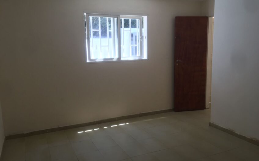 Dpto interno en Barrio General Bustos – Dpto 3