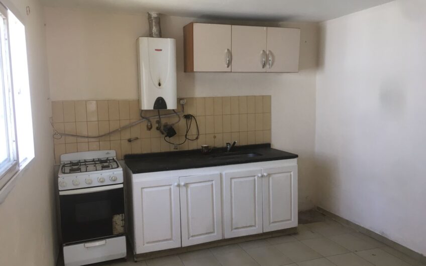 Dpto interno en Barrio General Bustos – Dpto 3