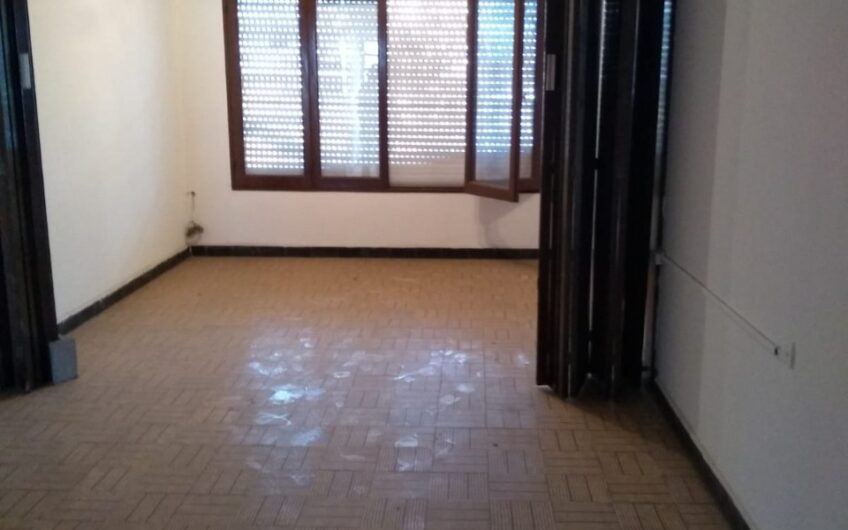 Depto en P.A. sobre Av Alem