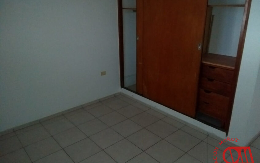 Oportunidad! Hermosa Casa en Barrio Residencial América