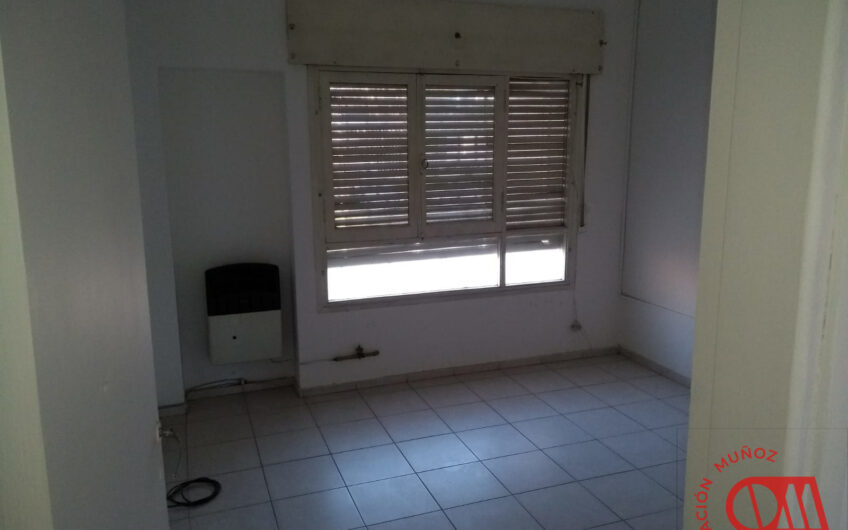 Oportunidad! Hermosa Casa en Barrio Residencial América