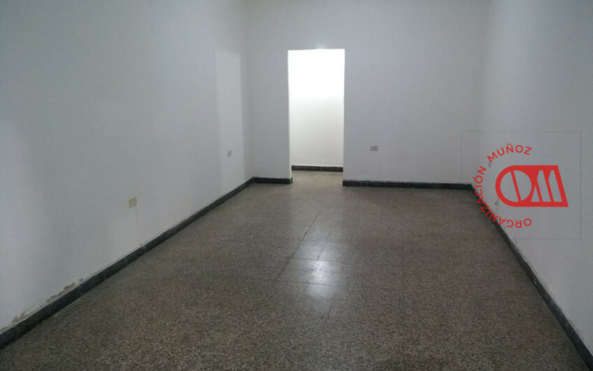 Local u Oficina sobre Av. Augusto Lopez – Cordoba