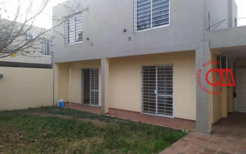 Hermoso y luminoso duplex en Barrio Nuevo Poeta Lugones
