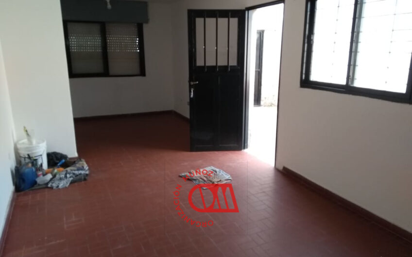 Casa en Venta: Barrio Los Pinos
