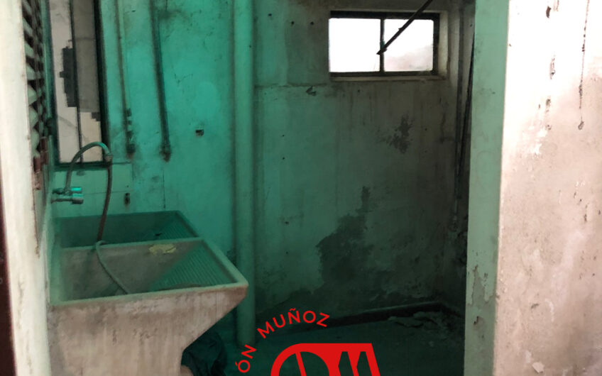 ¡OPORTUNIDAD! Casa a reciclar