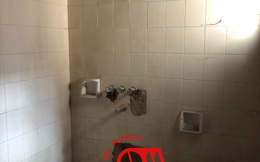 ¡OPORTUNIDAD! Casa a reciclar