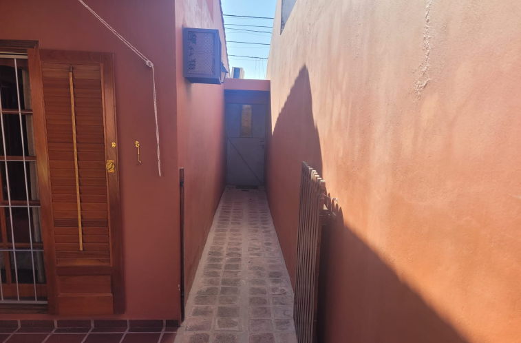 Linda casa en Residencial América!