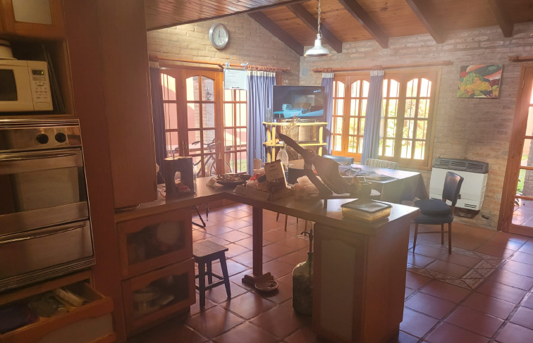 Linda casa en Residencial América!