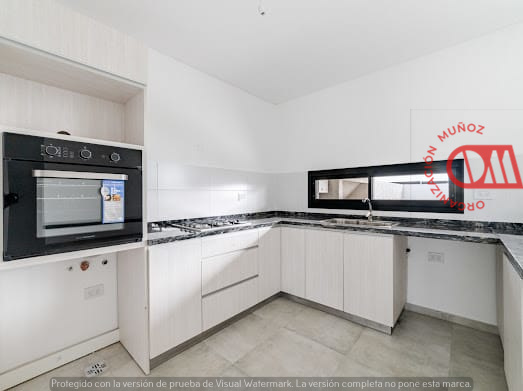 ¡Duplex en SOLARES DE MANANTIALES!