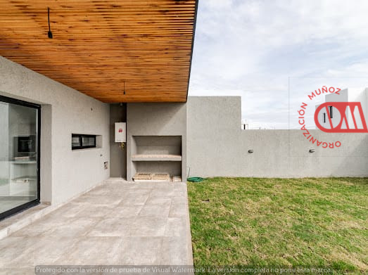 ¡Duplex en SOLARES DE MANANTIALES!