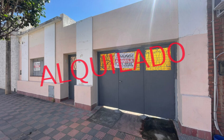 Casa amplia en Geral Bustos