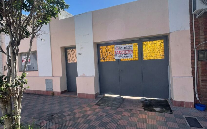 Casa amplia en Geral Bustos