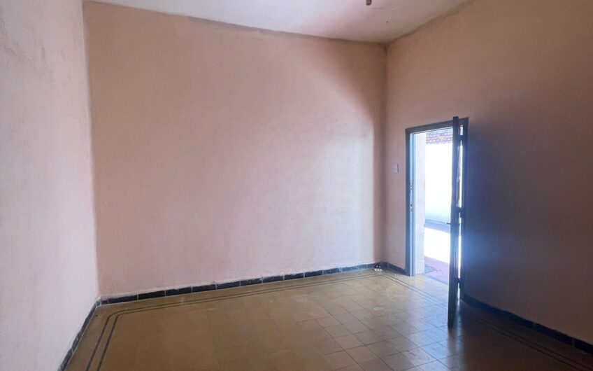 Casa amplia en Geral Bustos