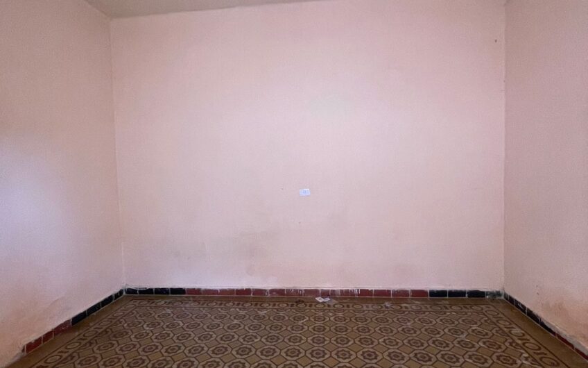 Casa amplia en Geral Bustos