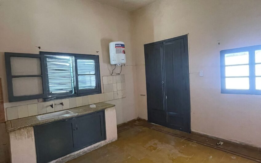 Casa amplia en Geral Bustos
