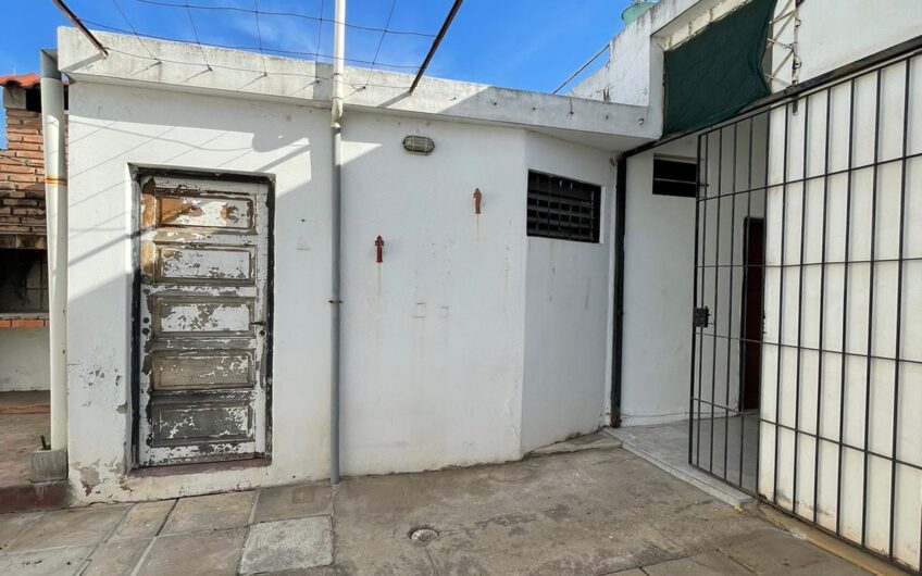 Casa + Depto + Galpon