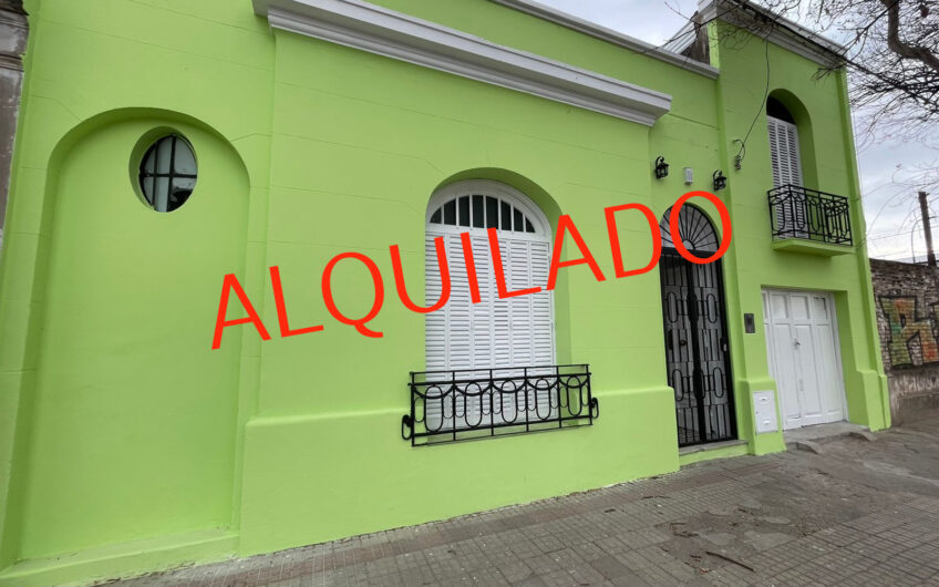 Amplia casa en Talleres Oeste!