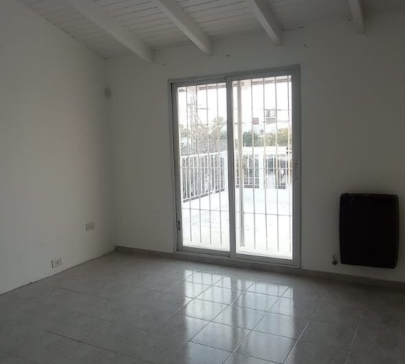 Hermosa y Luminosa casa en Nuevo Poeta Lugones