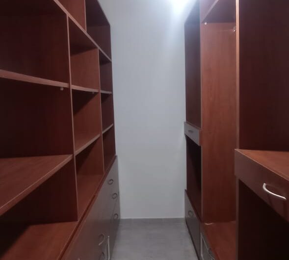 Hermosa y Luminosa casa en Nuevo Poeta Lugones
