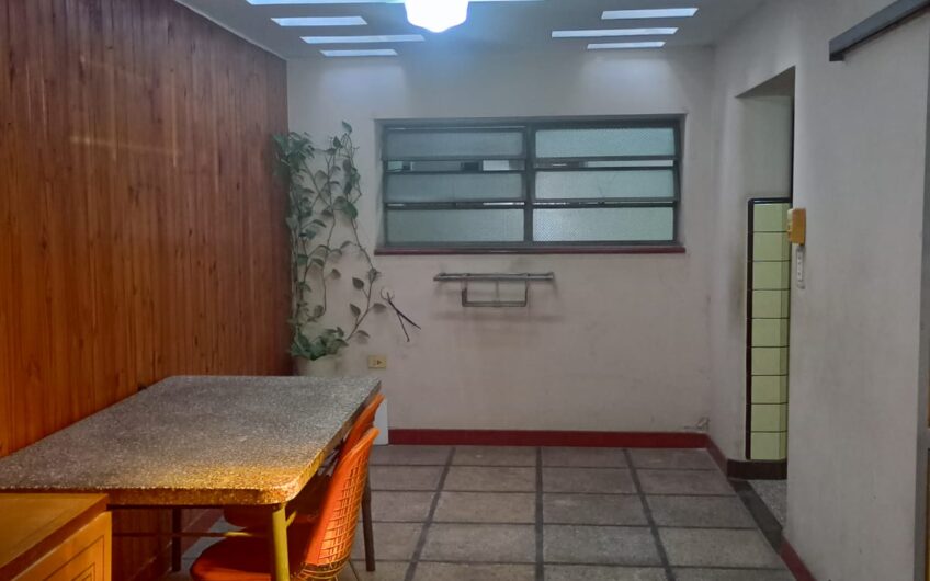CASA AMPLIA EN GENERAL BUSTOS