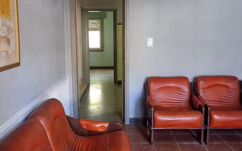 CASA AMPLIA EN GENERAL BUSTOS