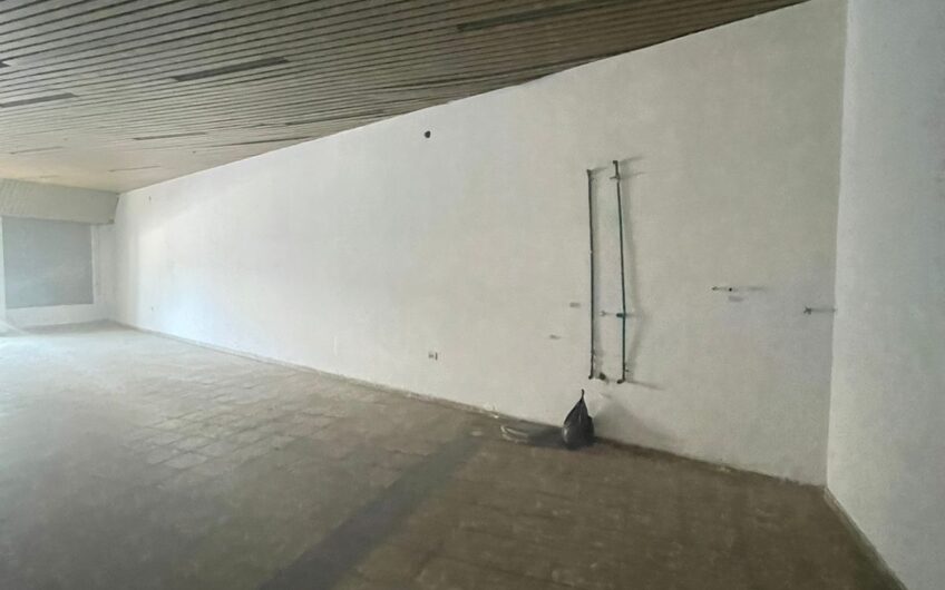 LOCAL SOBRE JUAN B. JUSTO