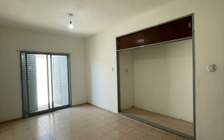 Alquiler: Departamento Centro América                         1dormitorio y cochera