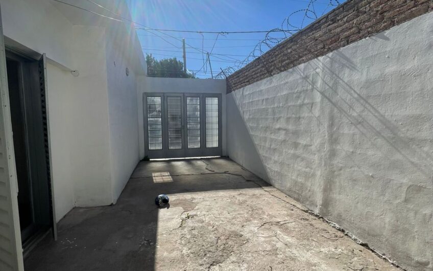 Alquiler: Departamento Centro América                         1dormitorio y cochera