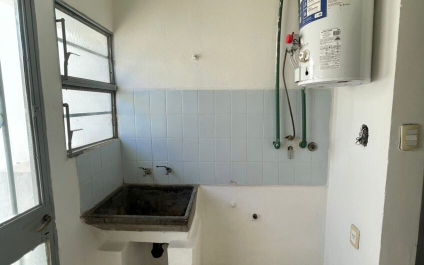 Alquiler: Departamento Centro América                         1dormitorio y cochera