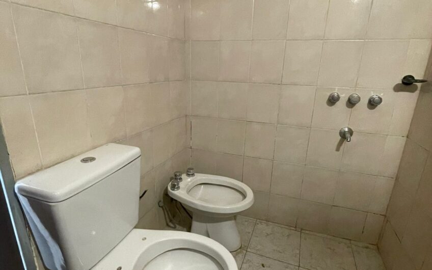 Alquiler: Departamento Centro América                         1dormitorio y cochera