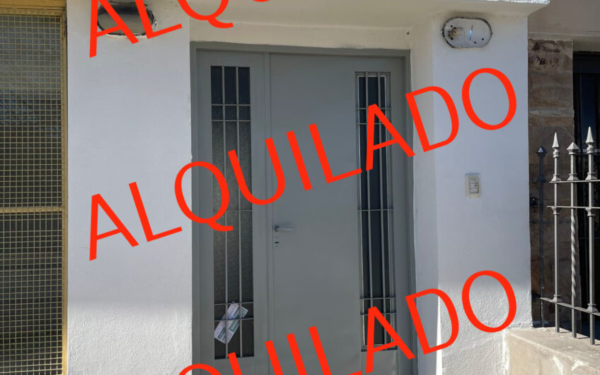Alquiler: Departamento Centro América                         1dormitorio y cochera