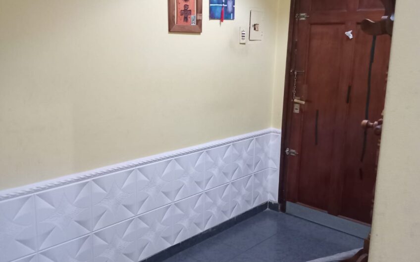 Depto interno sobre Av Alem