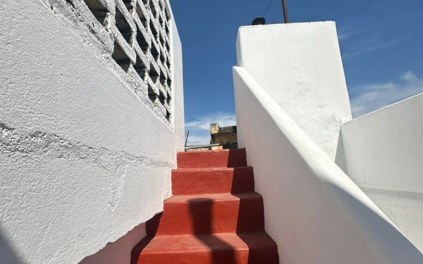 Depto sobre Av Alem