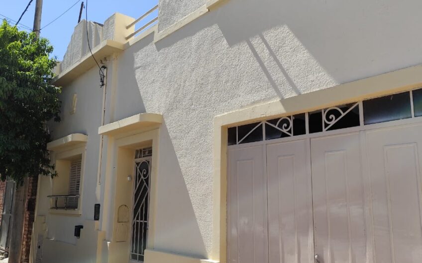Amplia Casa en Gral Bustos