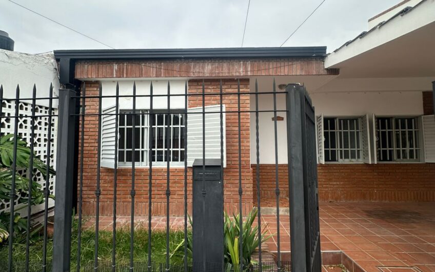 HERMOSA CASA – LOS GIGANTES