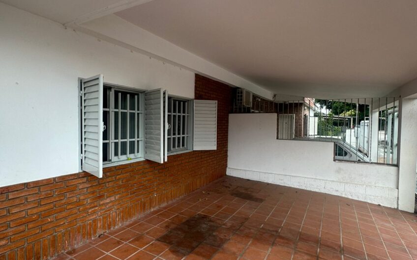 HERMOSA CASA – LOS GIGANTES